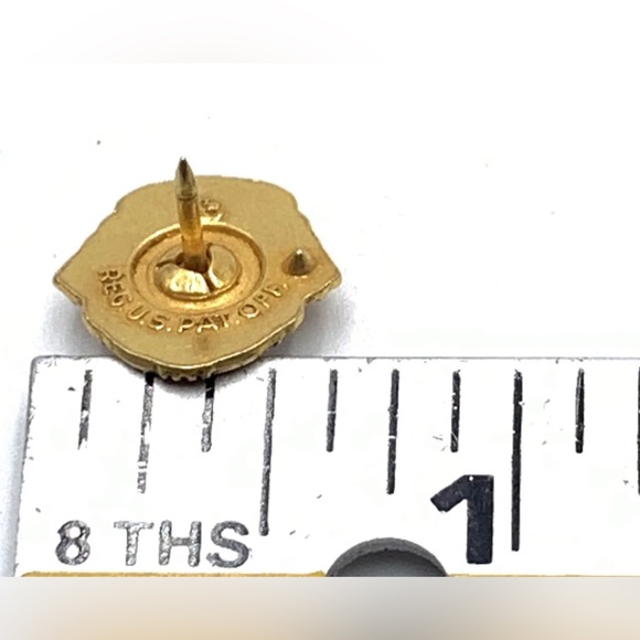Vintage Gold plated Lions International Service Club Pin Tie Tack RegU.S PatOff. - Picture 3 of 6
